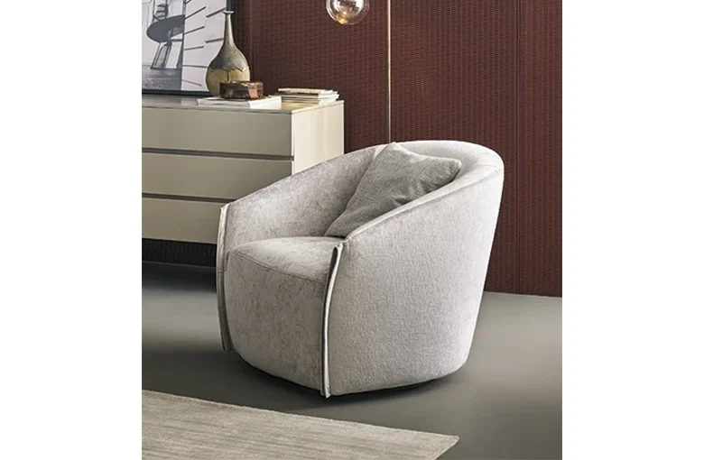Bonaldo Bodo Swivel Lounge Chair