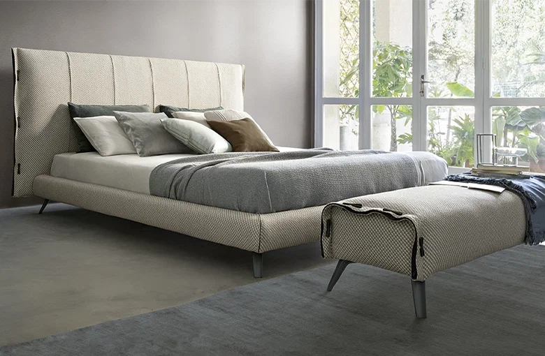 Bonaldo Cuff Bed
