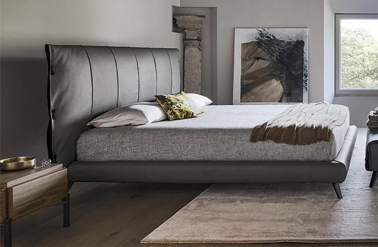 Bonaldo Cuff Bed