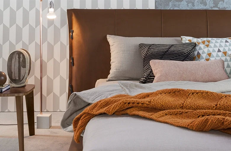 Bonaldo Cuff Bed
