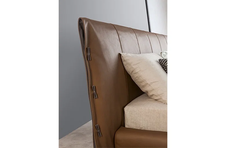 Bonaldo Cuff Bed