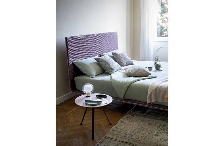 Bonaldo Thin Ego Bed