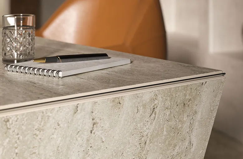Cattelan Nasdaq Ceramic Desk
