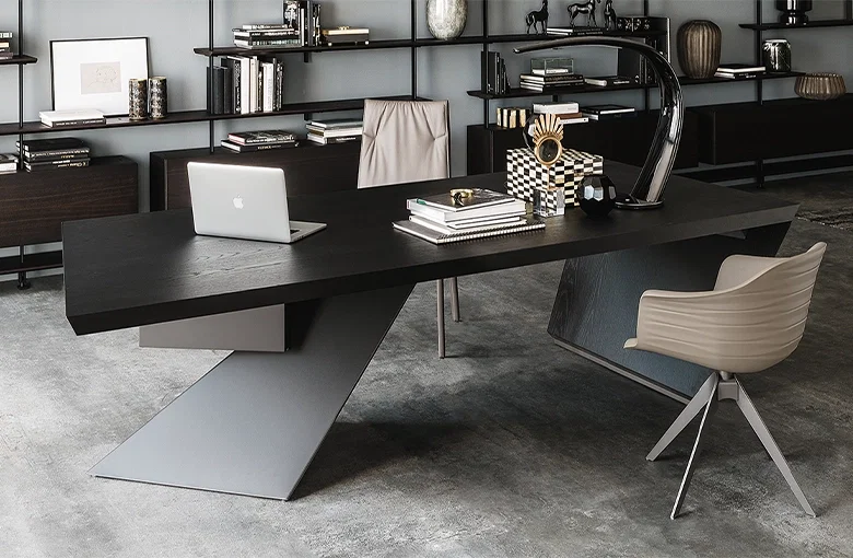 Cattelan Nasdaq Desk