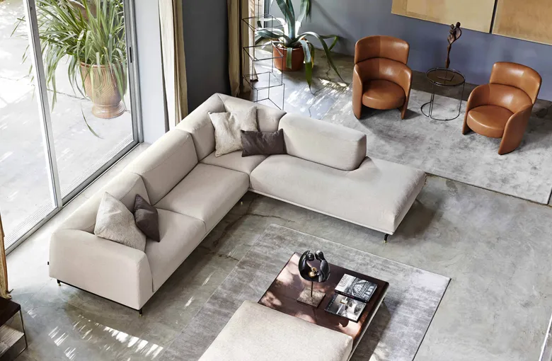 Ditre St Germain Sectional with Peninsula