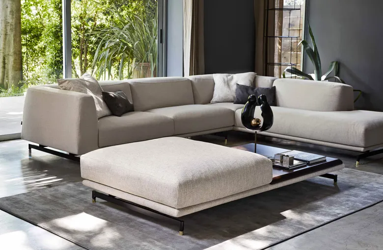 Ditre St Germain Sectional with Peninsula