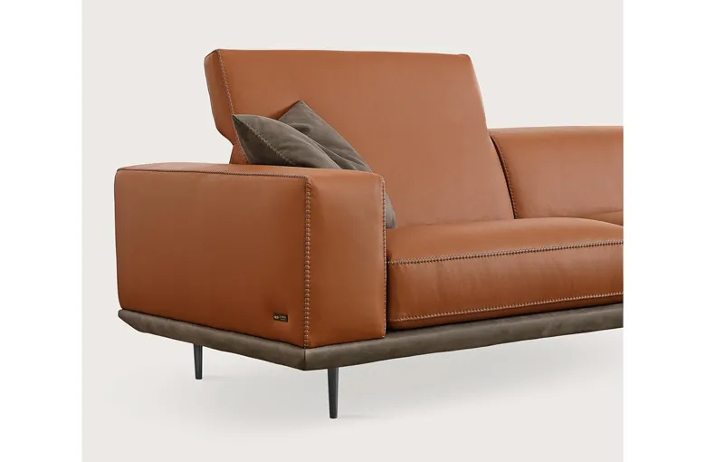 Gamma Denny Sectional with Chaise