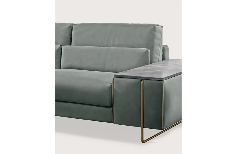 Gamma Newport Sectional with End Table