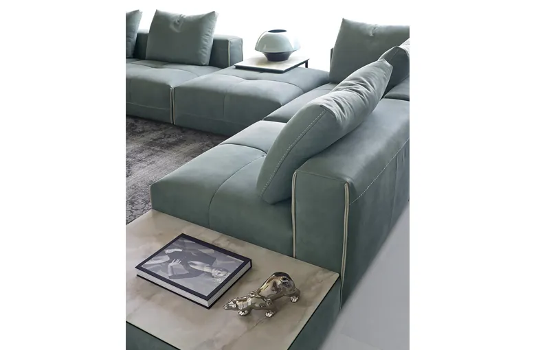Gamma Puzzle Sectional with Table
