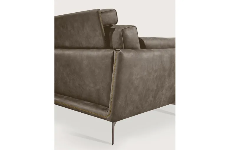 Gamma Ralph Sectional with Peninsula