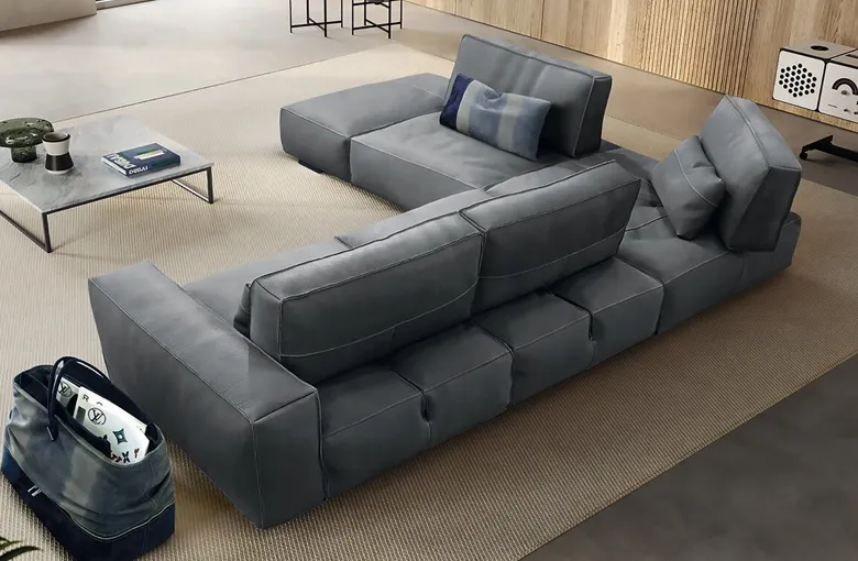 Gamma Soho Sectional with Peninsula