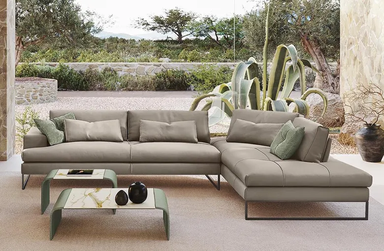 Gamma Sunset Sectional with Peninsula