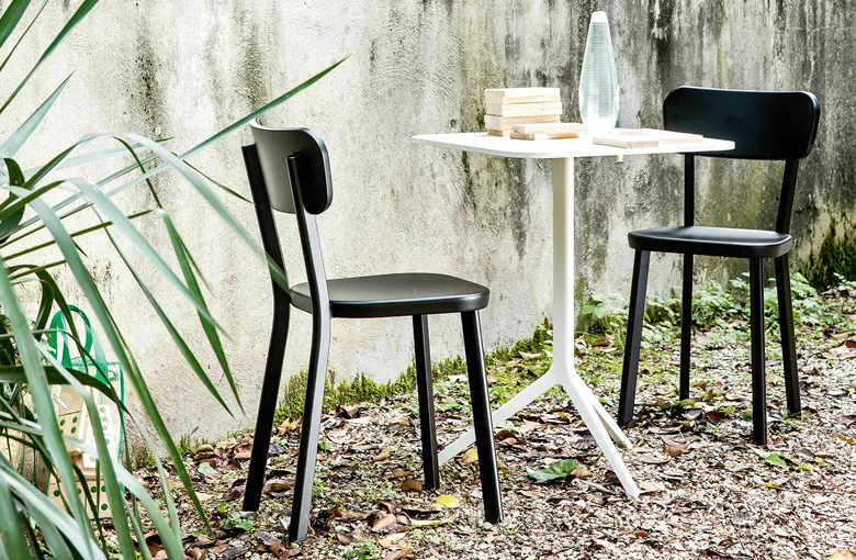 Magis Central Bistro Table