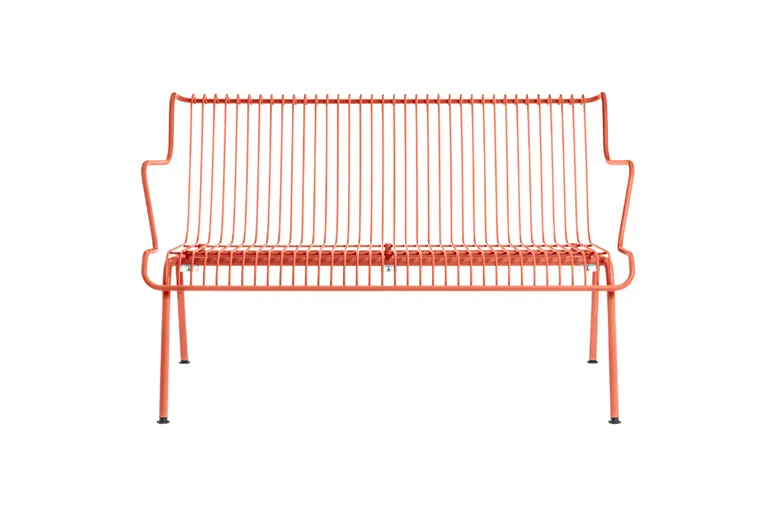 Magis South Bench