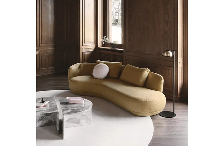 Nicoline Amalfi Sofa with Bumper