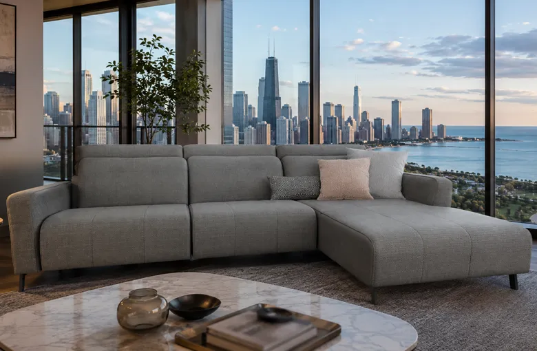 Nicoline Antares Leg Recliner Sectional with Chaise
