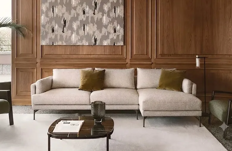 Nicoline Astedio Sectional with Chaise