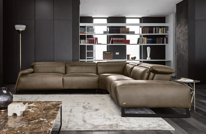 Nicoline Canaletto Recliner Sectional with Peninsula