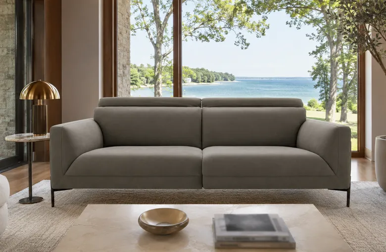 Nicoline Claire Sofa