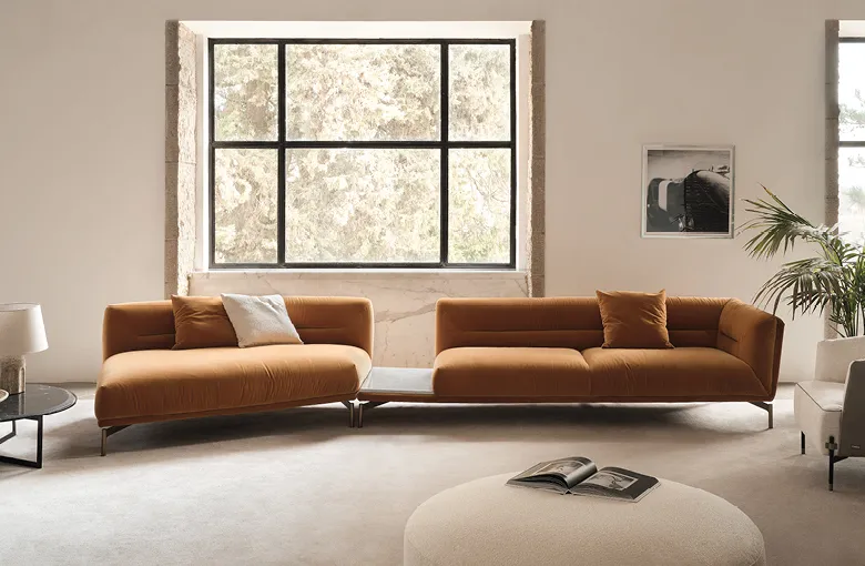 Nicoline Gary Sectional with Wedge Chaise and Table