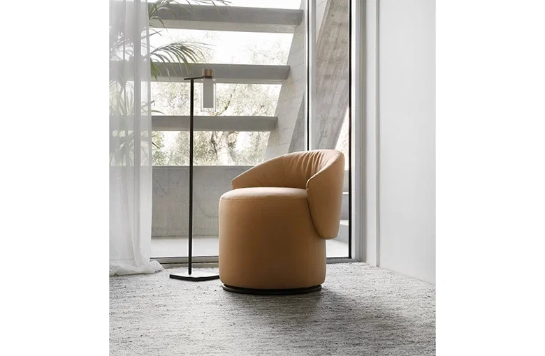 Nicoline Madeline Lounge Chair