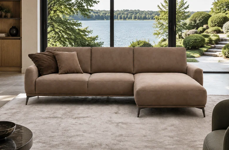 Nicoline Monforte Sectional with Chaise