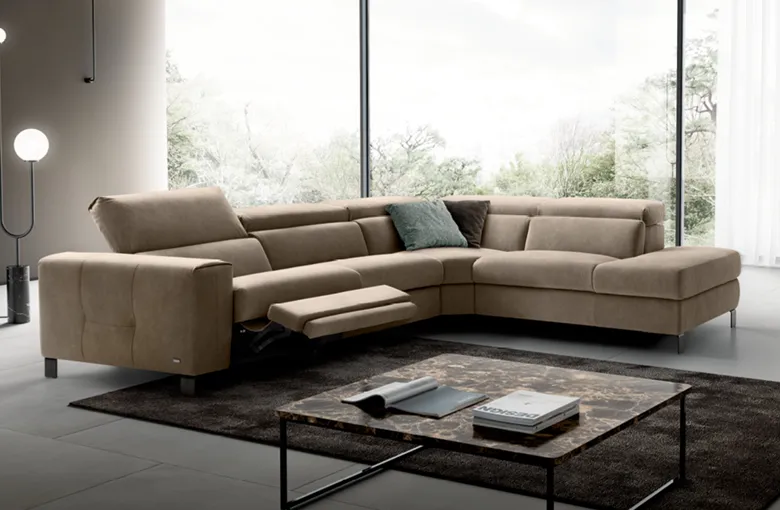 Nicoline Papillon Recliner Sectional with Peninsula