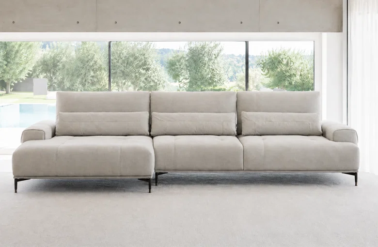Nicoline Sirio Sectional with Chaise