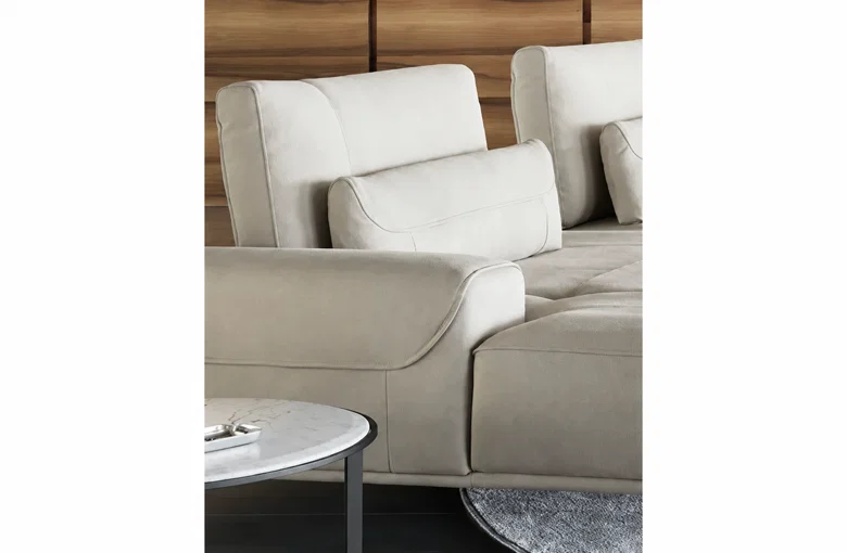 Nicoline Sirio Sectional with Chaise
