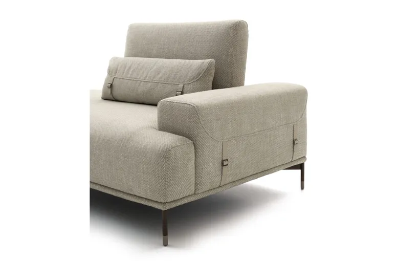 Nicoline Sirio Sectional with Peninsula
