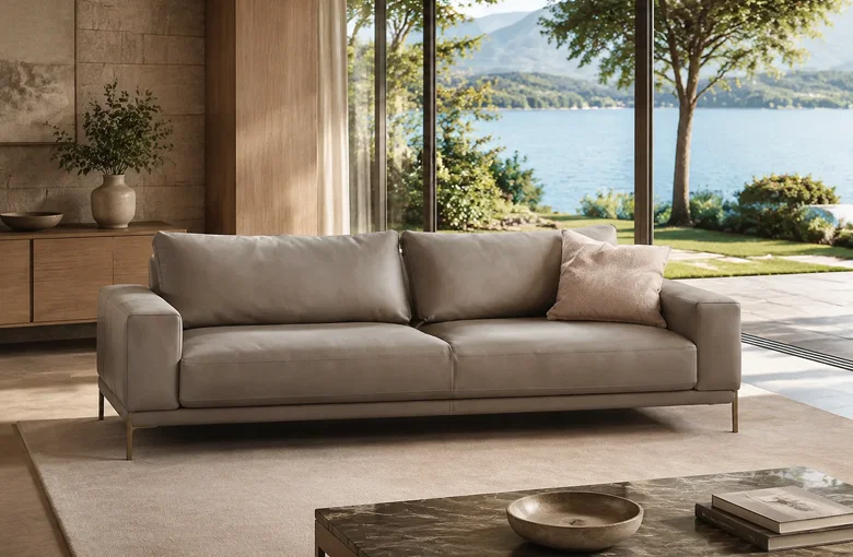 Nicoline Strauss Sofa