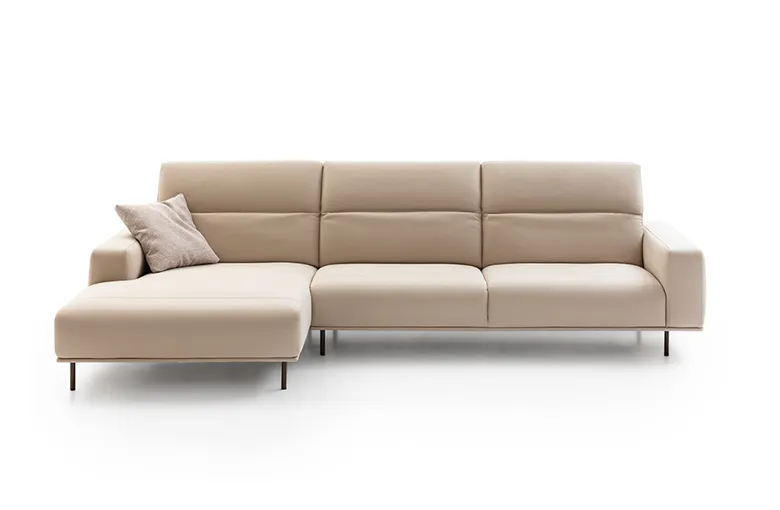 Nicoline Wing Sectional with Chaise