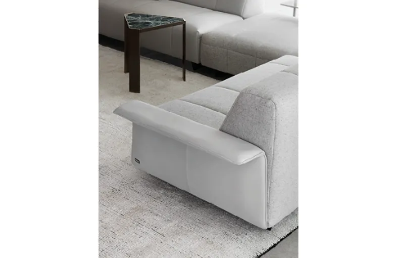 Nicoline Zara Light Sofa
