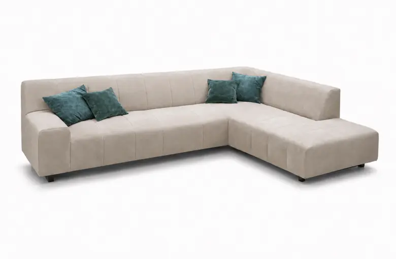 Nicoline Zara Sectional with Peninsula