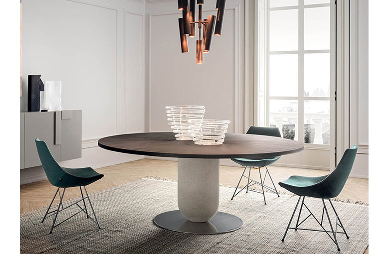 Pianca Ettore Round Dining Table Quickship