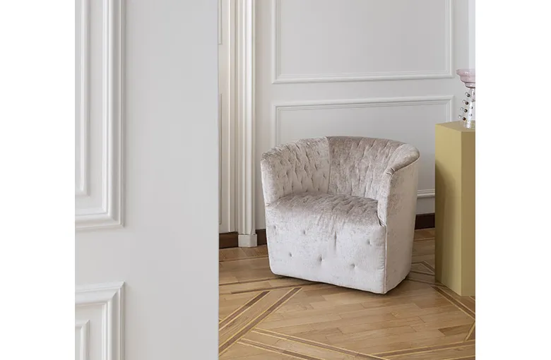 Saba Amelie Lounge Chair