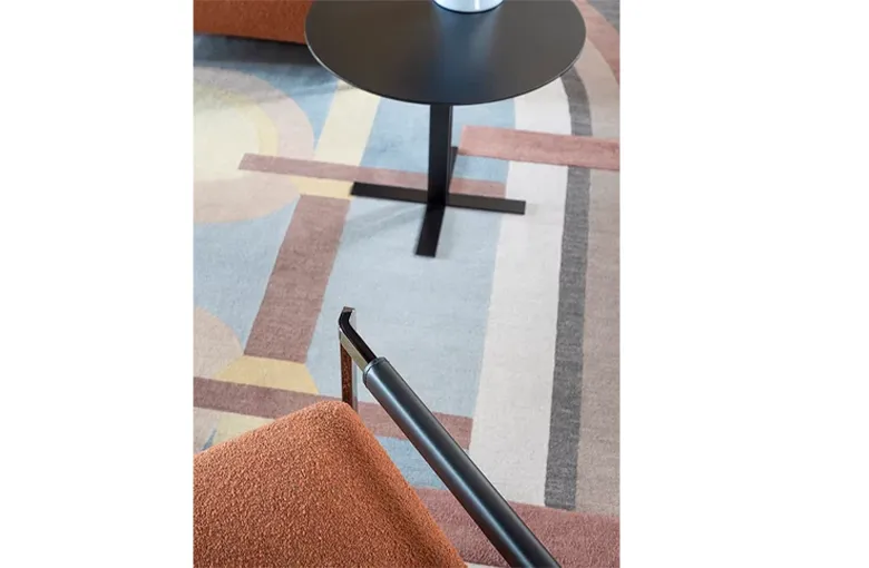 Saba No Logo Light Lounge Chair