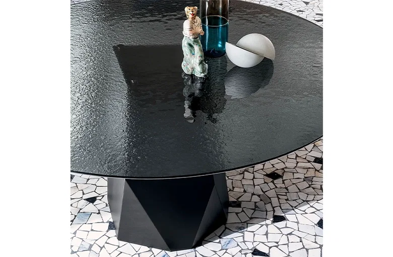 Sovet Deod Single Base Dining Table