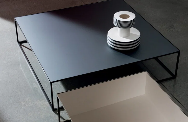 Sovet Quadro Occasional Table