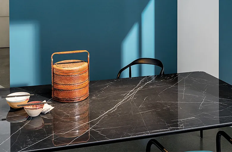 Sovet Slim Dining Table